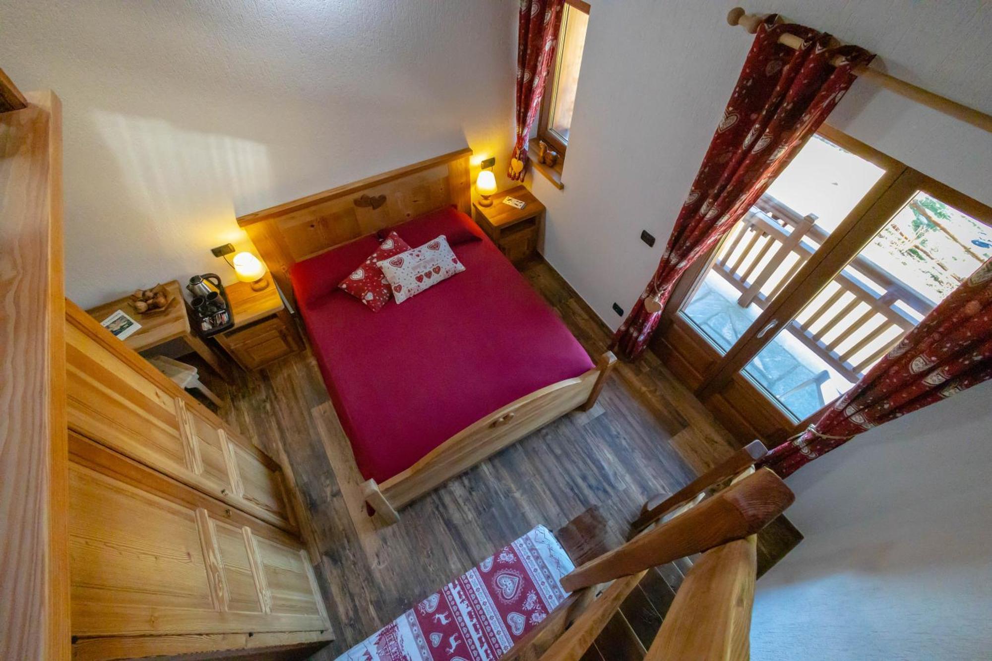 Le Coin Des Melezes - Nature & Trek - Camere In Baita Di Montagna Brusson Buitenkant foto